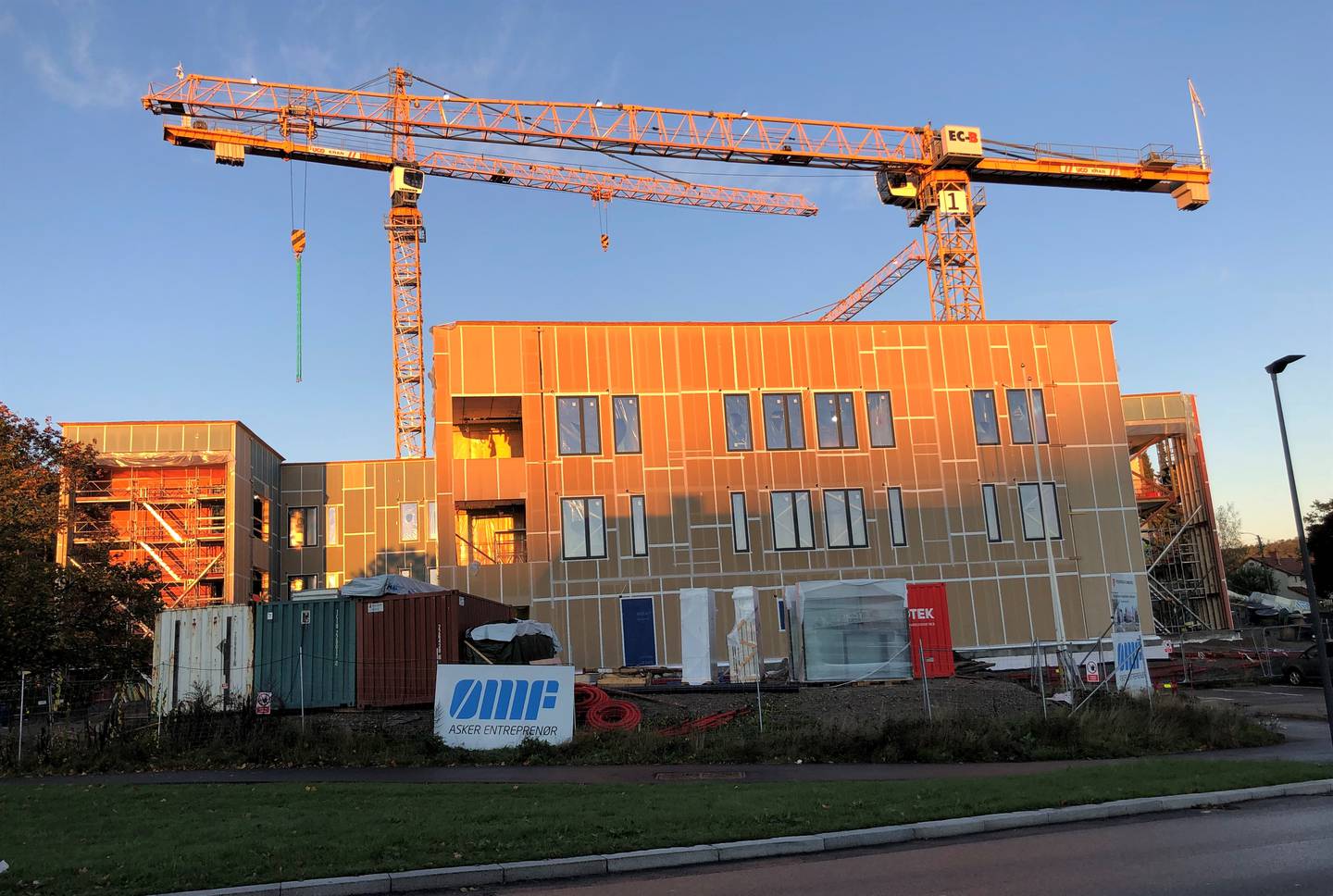 Nye Onsøyheimen sykehjem er under oppføring på Ørebekk. Bildet viser framdriften per 11. oktober – ett år før overlevering til Fredrikstad kommune.
