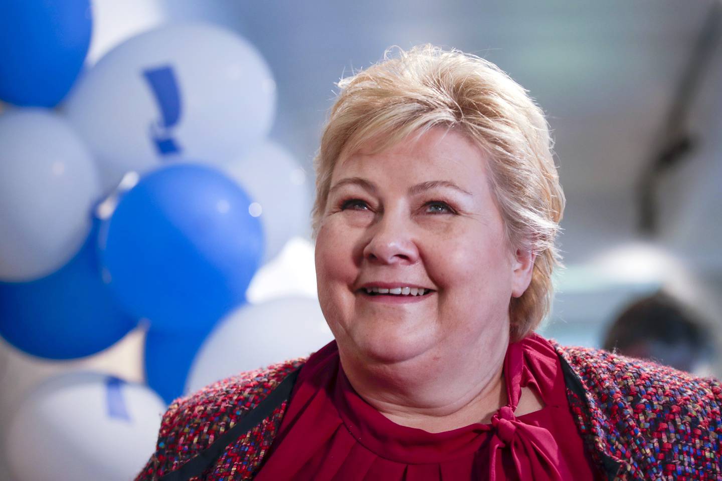 Høyre-leder Erna Solberg får fortsatt støtte fra flesteparten av velgerne sine, men hele 31 prosent mener hun bør gå. Foto: Emilie Holtet / NTB