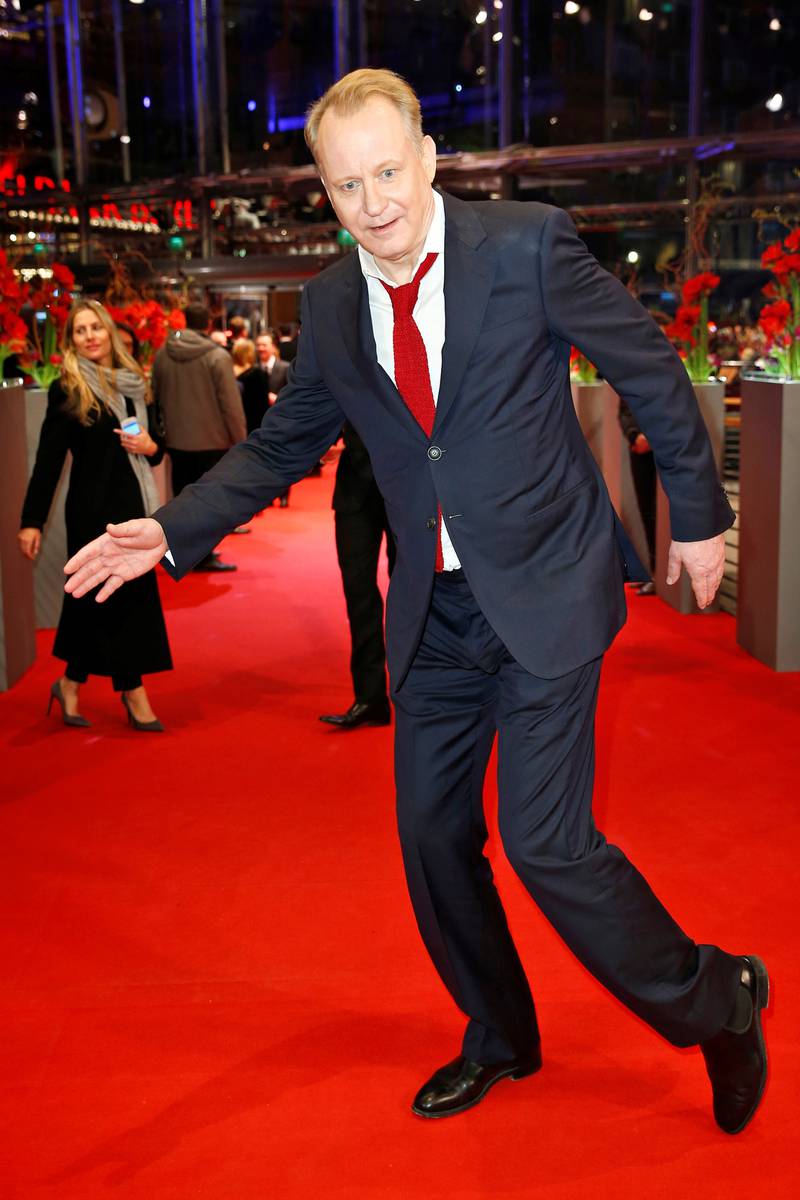Stellan Skarsgård på den røde løperen i Berlin for to år siden, da med «Cinderella». FOTO: NTB SCANPIX