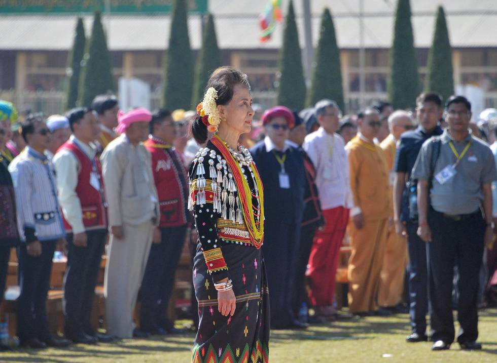 Myanmars Aung San Suu Kyi under en seremoni tidligere i februar. Foto: Thet Aung/NTB scanpix
