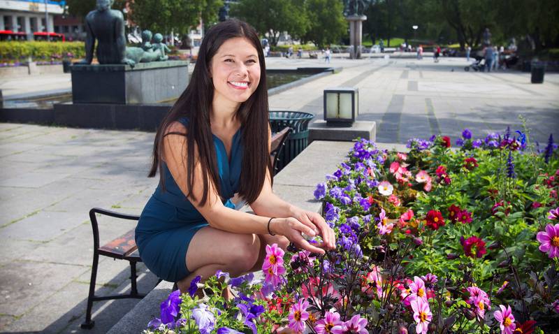 Lan Marie Nguyen Berg er selv fra Kolbotn, rett utenfor Oslo. Som førstekandidaten til Miljøpartiet De Grønne vil hun sette søkelys på mer kultur i nærområdene. FOTO: ARNE OVE BERGO