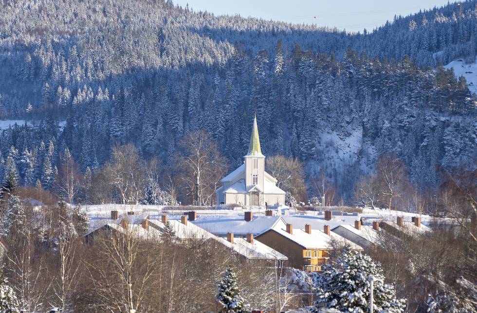 Tiller kirke i vinterlandskap i Trondheim.
Foto: Gorm Kallestad / NTB