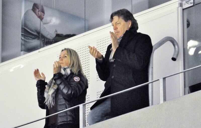 Klubbeier Tore Christiansen koste seg med å se et Oilers-lag som leverte varene søndag. Foto: Espen Iversen