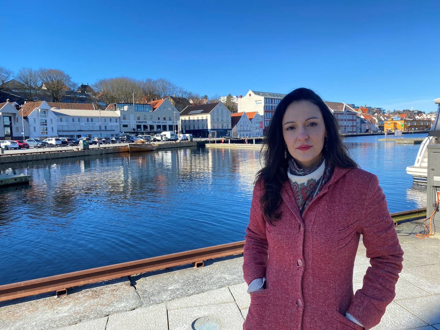 Gruppeleder Daria Maria Szymaniuk i Miljøpartiet De Grønne i Stavanger reagerer svært kraftig på at havnedirektøren opphever taket på 200 årlige cruiseskipanløp.
