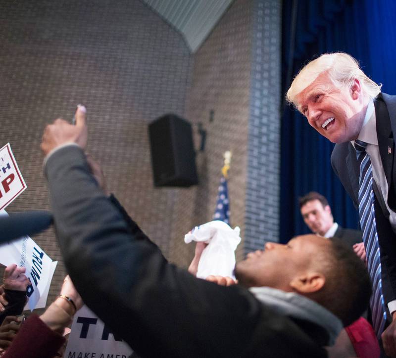 Donald Trump lover fansen i Iowa å bli «den beste presidenten Gud noensinne har skapt». FOTO: SCOTT OLSON/NTB SCANPIX