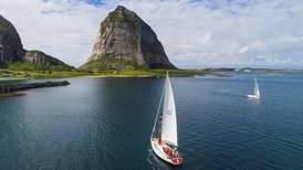 Seil på øyhopping på Helgeland