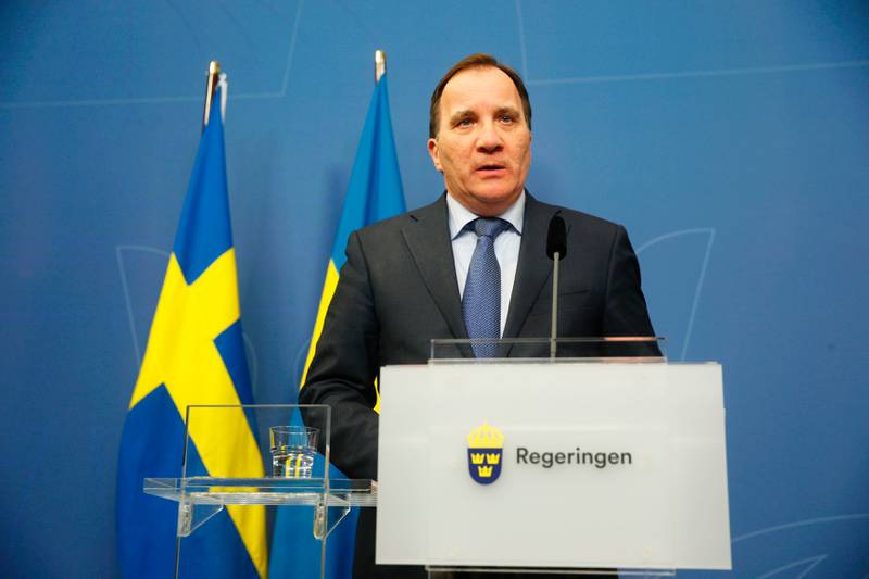 I SJOKK: Sveriges statsminister Stefan Löfven sa at hele Sverige er "i sjokk" da han holdt pressekonferanse etter angrepet i Stockholm fredag kveld.