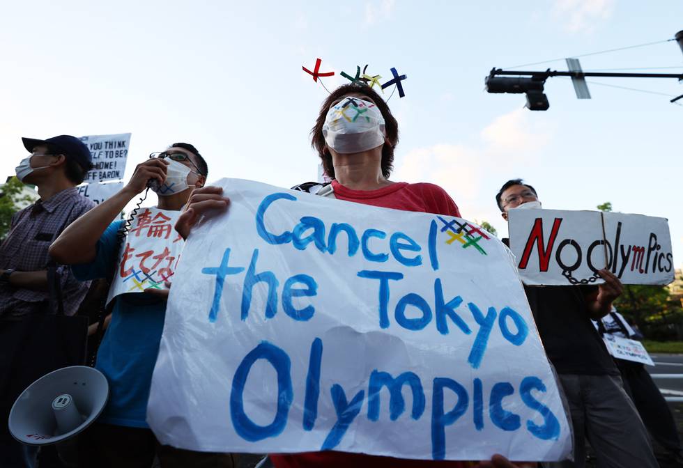 Protest OL Japan Tokyo
