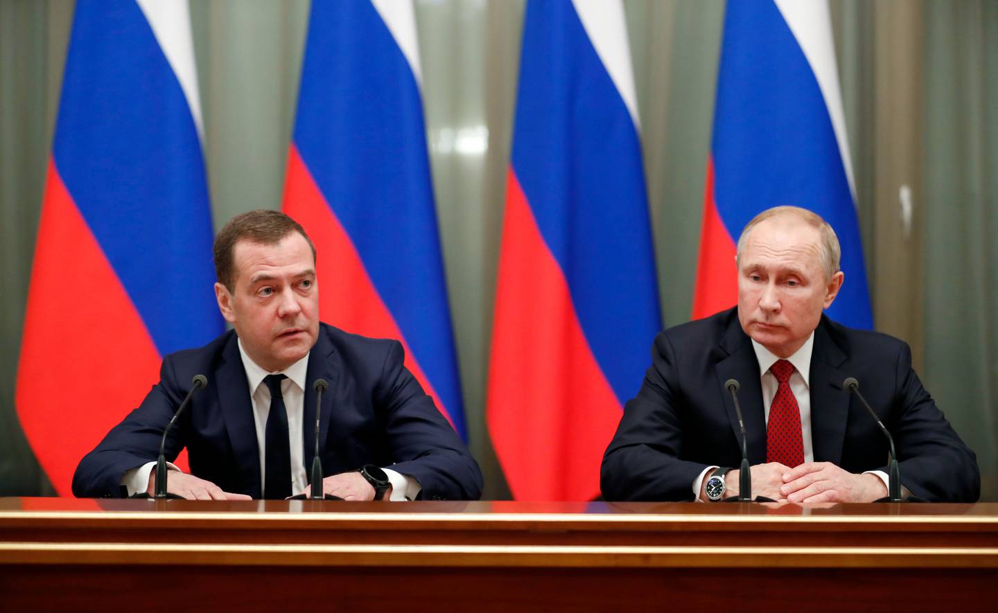 Ekspresident Dmitrij Medvedev, her avbildet med nåværende Russland-president Vladimir Putin ved en tidligere anledning.