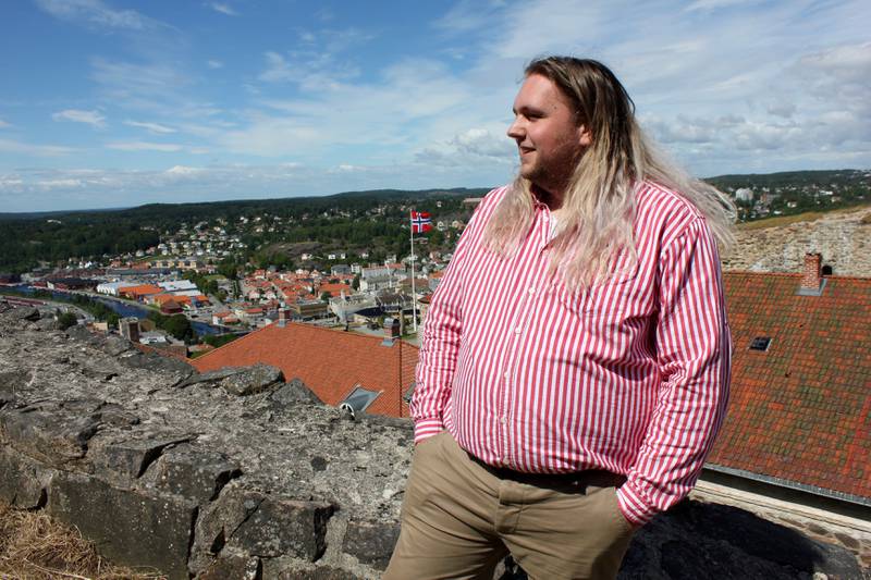 Ole Hofsøy, guide på Fredriksten festning, får ofte besøk av nederlendere og amerikanere som er interessert i historien fra Halden.
