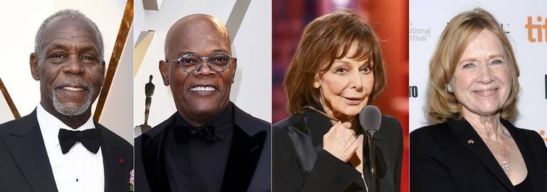 Årets Æres-Oscars går til Samuel L. Jackson, Elaine May and Liv Ullmann, mens Danny Glover lengst til venstre mottar Jean Hersholts humanitære pris.
