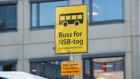 Buss for tog på Østlandet i minst ti somre til