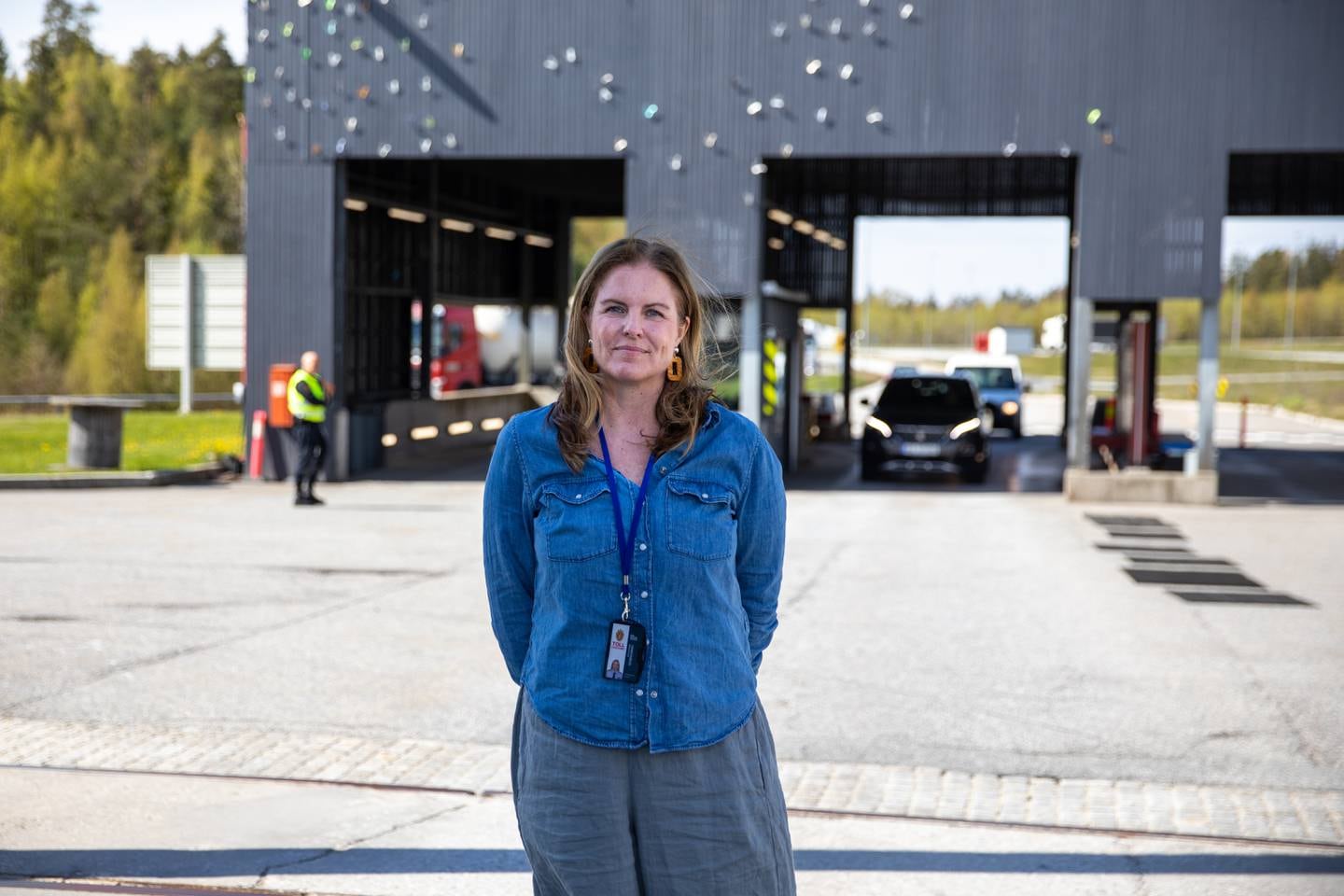 Karin Tanderø Schaug, leder i Norsk Tollerforbund, er bekymret for Norges muligheter til å stanse ulovlige varer på grensa.