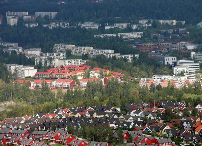I bydel Søndre Nordstrand i Oslo er arbeidsledigheten på 5,4 prosent. Til sammenligning er ledigheten i kriserammede Stavanger på 5 prosent. Nå etterlyses det krisetiltak for bydelene i Oslo med ledighet langt over landsgjennomsnittet. 