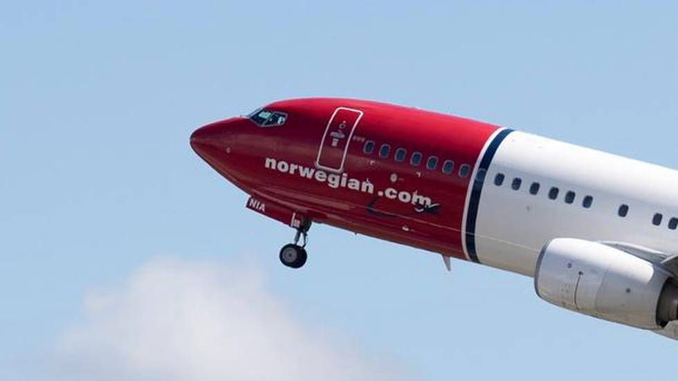Gardermoen  20160705.
Norwegian-fly LN-NIA  tar av fra Oslo Lufthavn
Foto: Torstein Bøe / NTB scanpix