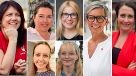 Kathrine, Siri, Marianne, Linn, Mona, Hanne og Therese er Aps ordførerkandidater