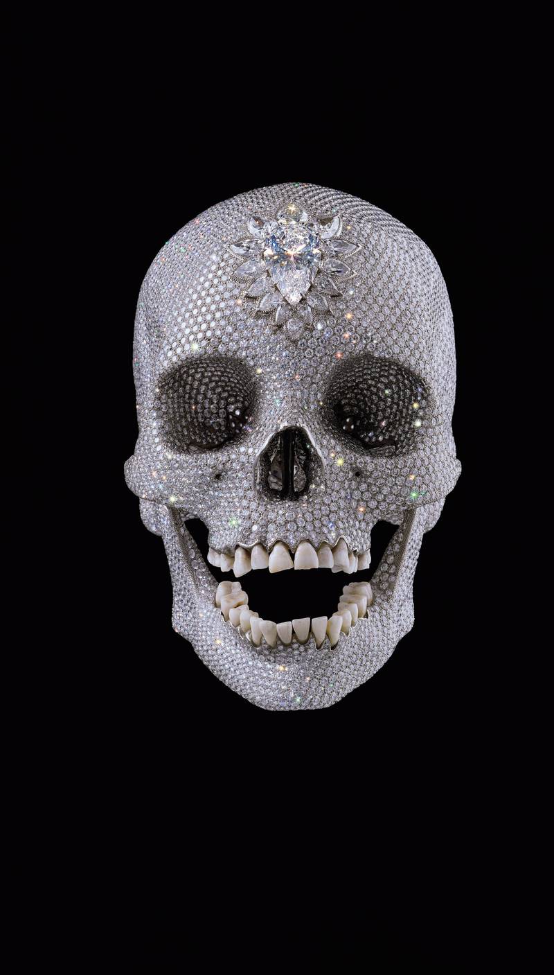 Se Damien Hirsts berømte, diamantbesatte hodeskalle «For the Love of God» på Astrup Fearnley Museet i høst. FOTO: Prudence Cuming Associates