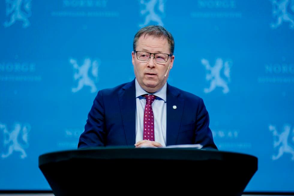 Bjørn Arild Gram (Sp) blir ny forsvarsminister etter Odd Roger Enoksen.