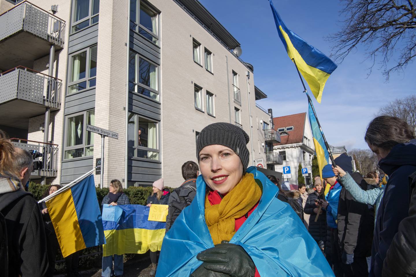 Demonstrasjon ved Russlands ambassade i Oslo etter angrep på Ukraina.