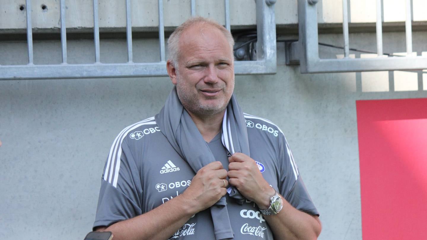 Dag Eilev Fagermo sa etter torsdagens VIF-trening at klubben ikke slipper Per Kristian Bråtveit uten å erstatte han, og at de jobber med saken.