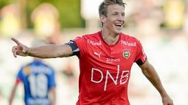 Lehne Olsens superform forverret Kjønø og Stabæks krise: – Slipper inn for enkle mål
