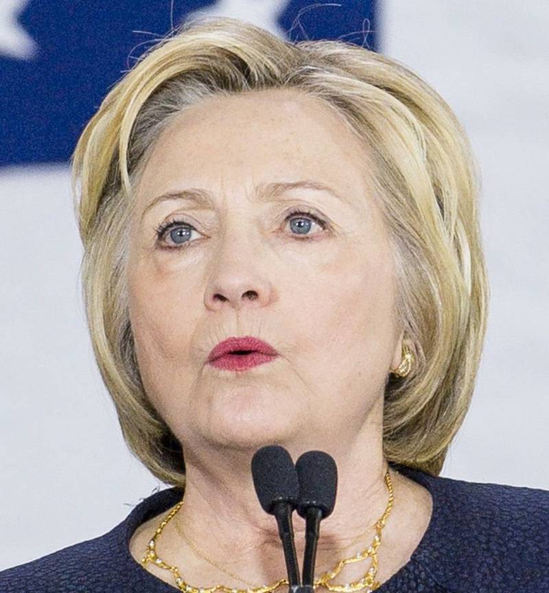 Hillary Clinton går i strupen på våpenlobbyen.