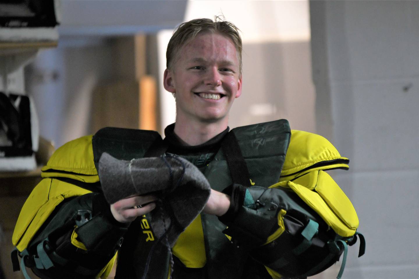 MS-keeper Aleksander Johnsen kunne endelig smile bredt, etter seieren mot Lillehammer.