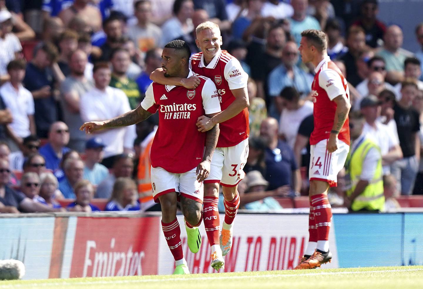 Gabriel Jesus scoret to ganger da Arsenal slo Leicester lørdag. Foto: Mike Egerton / PA via AP / NTB
