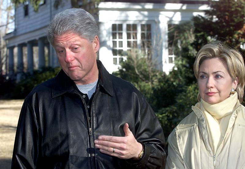 Hillary og Bill Clinton - han ble tilgitt utroskap.