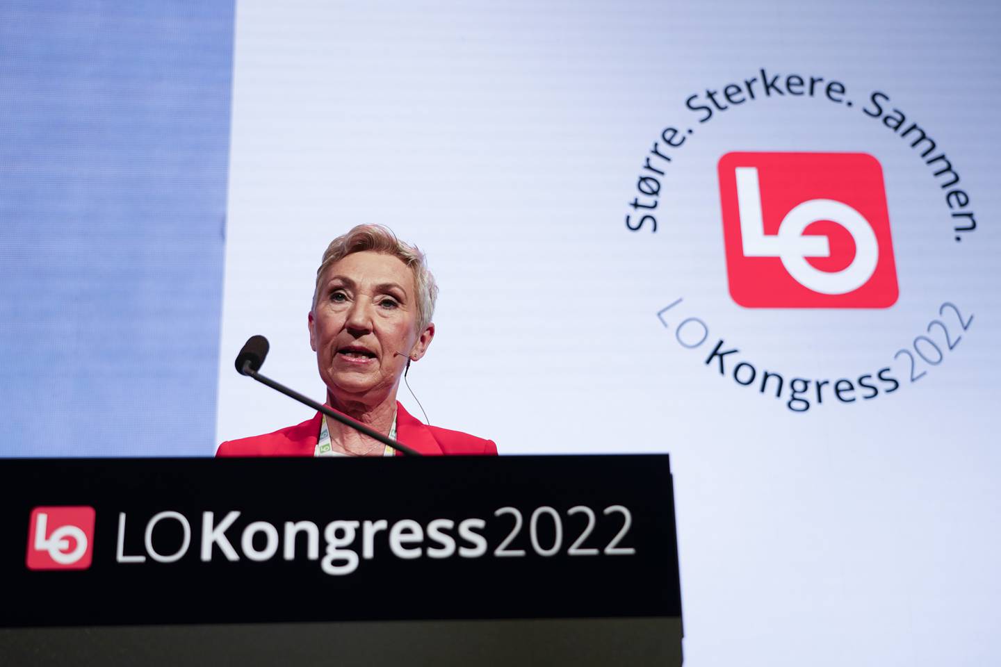 Bildet er av LO-leder Peggy Hessen Følsvik som holdt mandag åpningstalen på LOs 35. ordinære kongress.