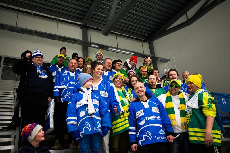 MS- og Narvik-supportere sammen på tribunen i Nordkraft Arena i 2014.