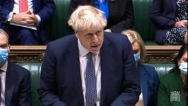 Toryer ber Boris Johnson gå etter hagefest-skandalen