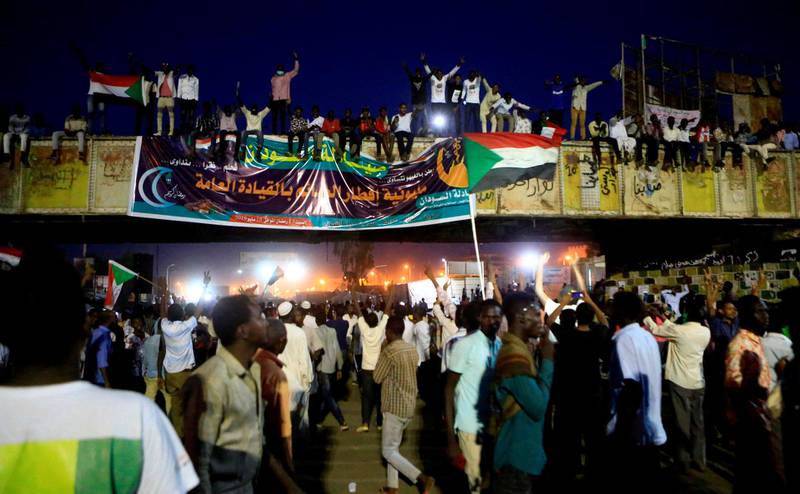 Demonstranter: Utviklingen i Sudan bør følges med særdeles stor interesse, mener Marit Hernæs.FOTO: ASHRAF SHAZLY/NTB SCANPIX