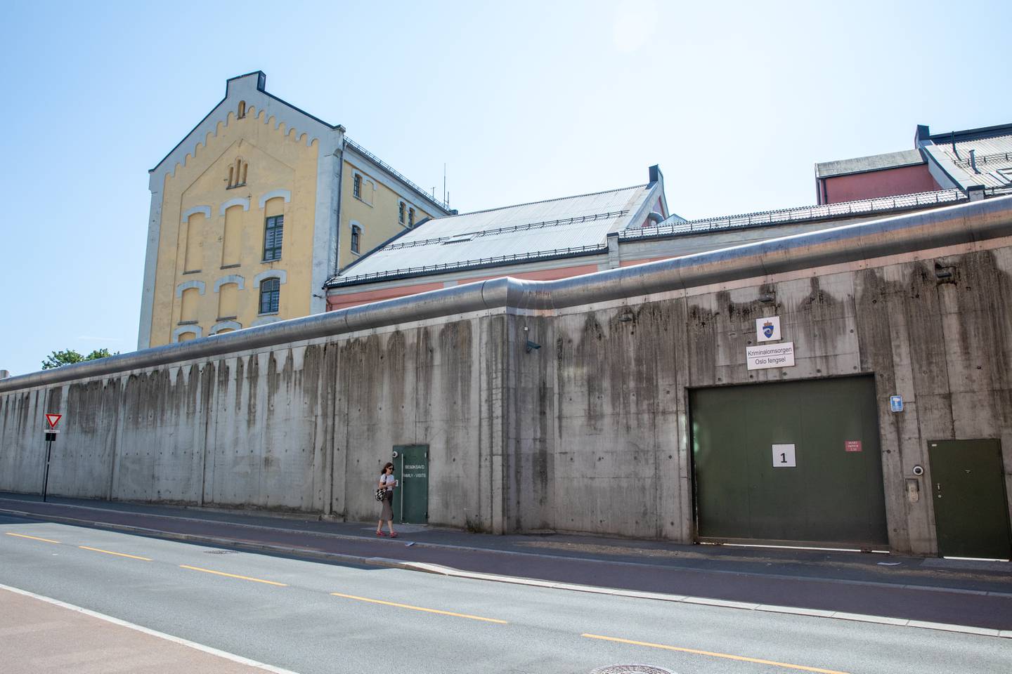 Oslo fengsel holder til i gamle bygninger som fører til en rekke utfordringer knyttet til de innsattes soningsforhold.