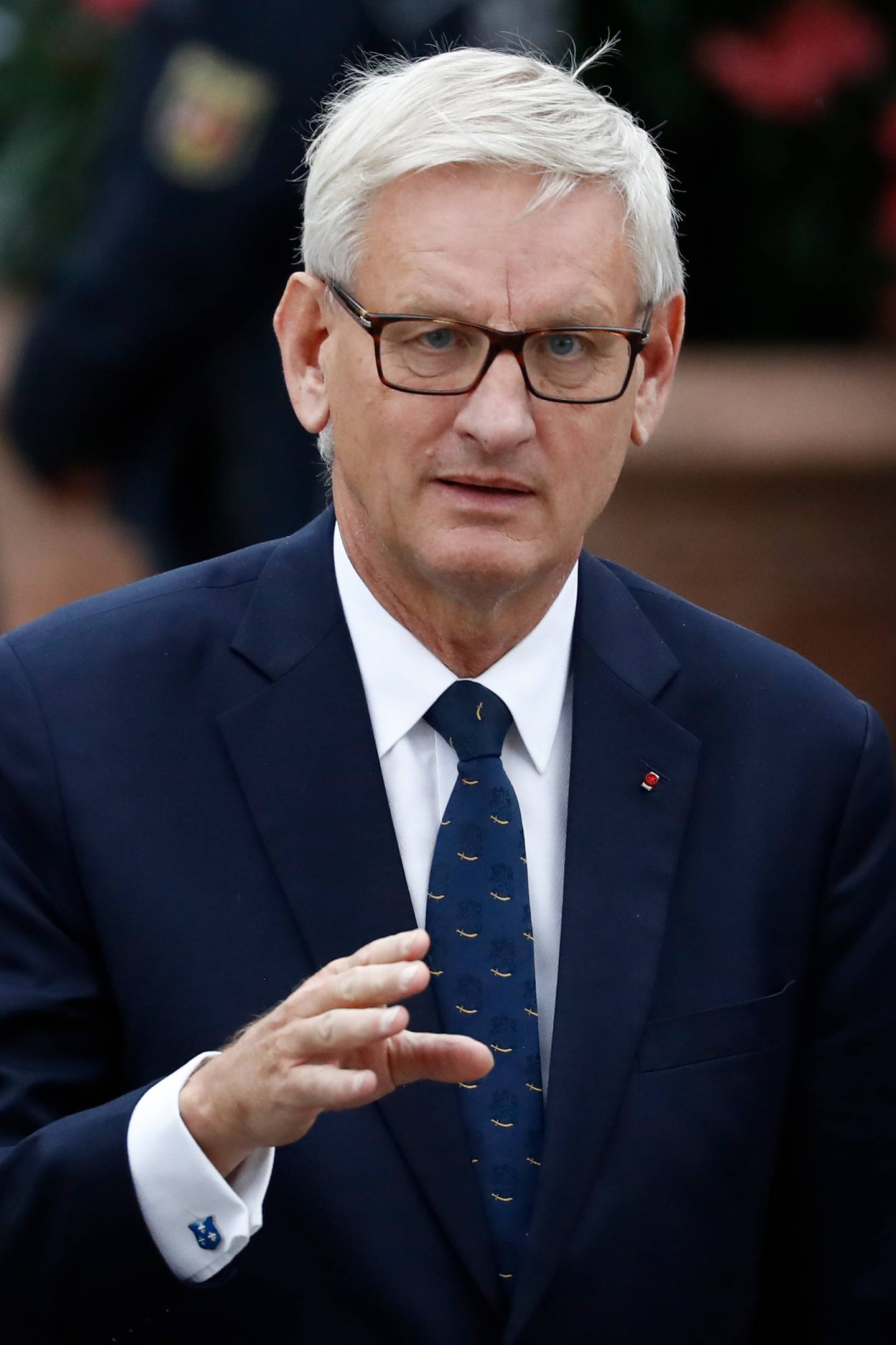 former Swedish Prime Minister Carl Bildt (C) arrives for a memorial service for late former Chancellor Helmut Kohl on July 1, 2017 at the cathedral in Speyer.