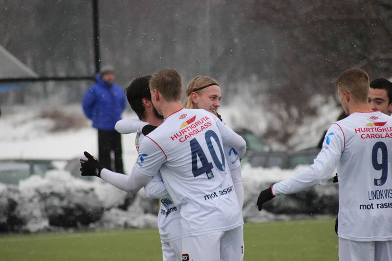 Elias Mar Omarsson sørget for at VIF slo Stabæk. FOTO: HAAKON THON