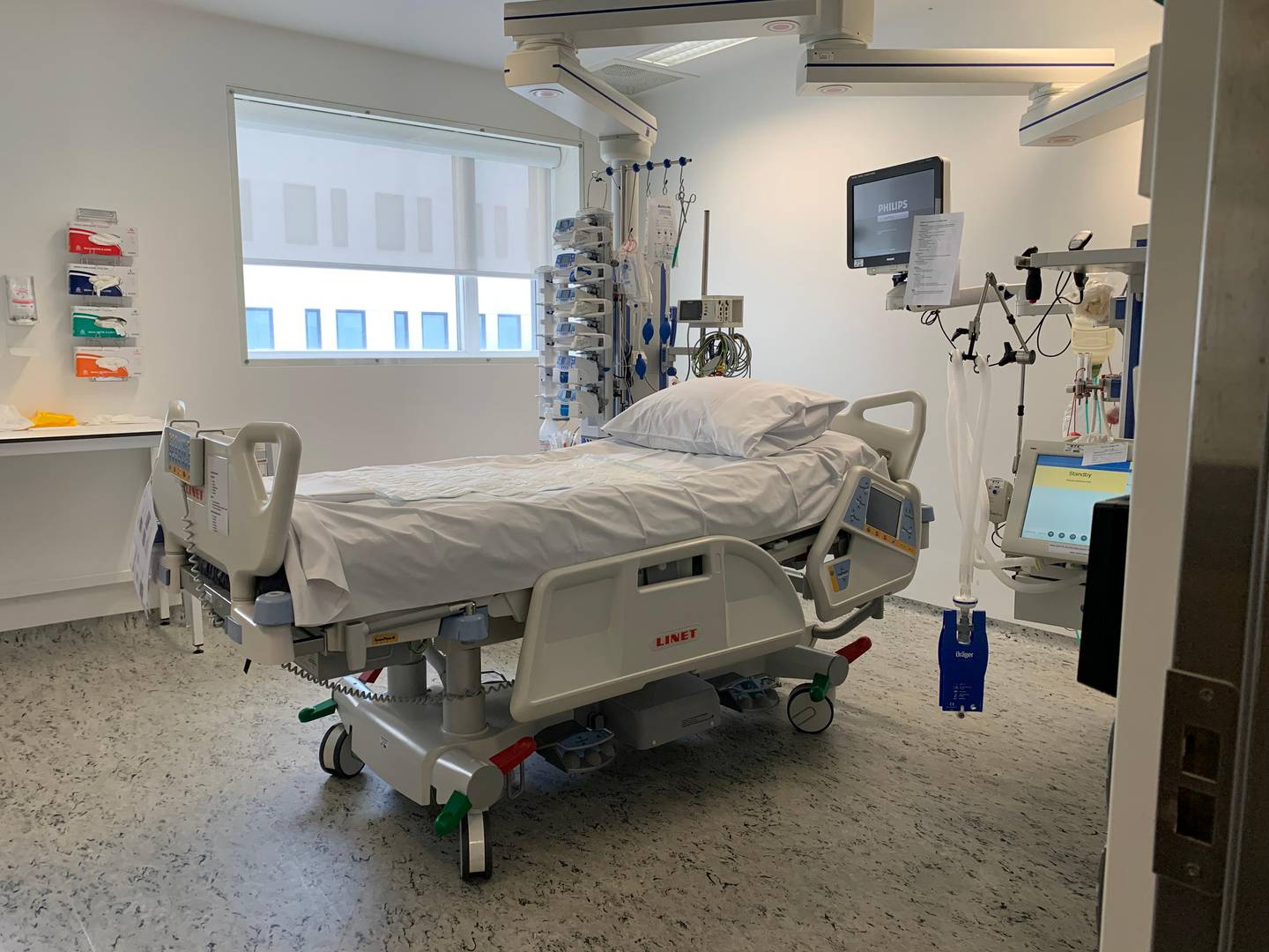 Sykehuset Østfold gjør seg klare for å ta imot og behandle opptil 75 intensivpasienter med koronavirus samtidig. Til vanlig har sykehuset bare åtte intensivplasser.
