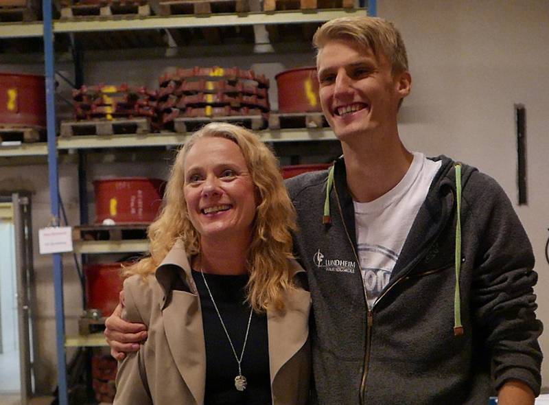 Gode samtaler: Anniken Hauglie lyttet til Tobias Drillestads erfaringer fra arbeidstiltaket han er på gjennom Nav.