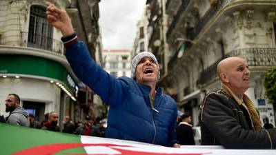 Algeries president benåder demonstranter