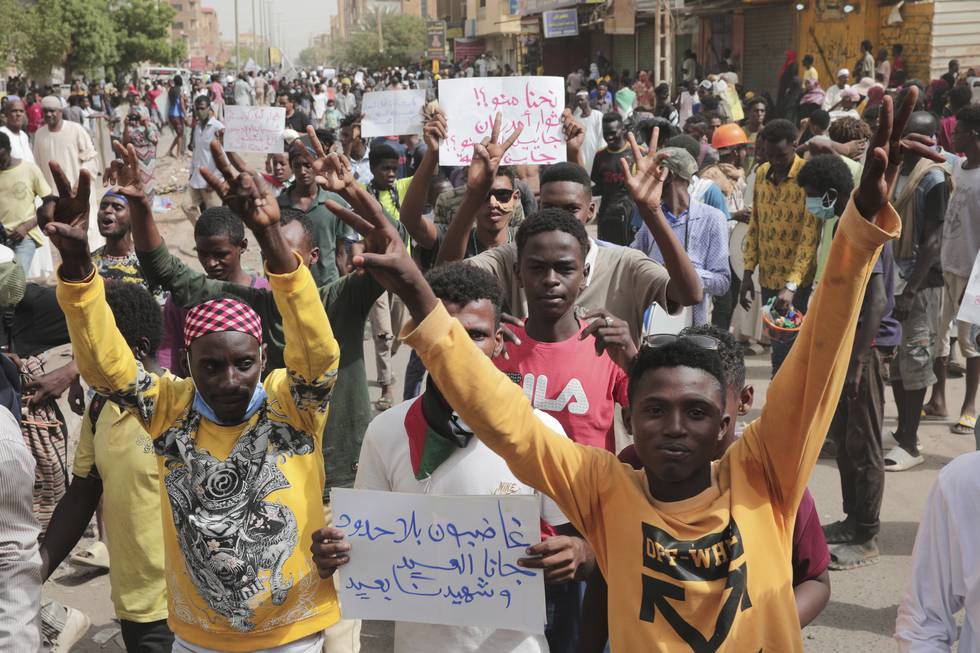 Demonstranter i Khartoum krever at militærregimet går av og at sivilt styre gjenopprettes.
Foto: Marwan Ali / AP / NTB