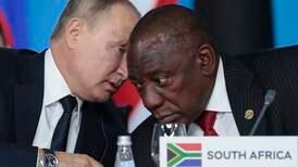 Sør-Afrika i  Putin-klemme