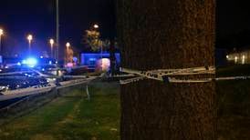 Mann skutt og drept i Stockholm – skjedde på idrettsplass full av barn og ungdom