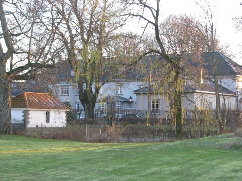 Værne Kloster landskapsvernområde ble opprettet 13. september 2013. Hittil er det Fylkesmannen som har hatt forvaltningsansvaret. Når Nye Moss etableres 1. januar 2020, vil ansvaret bli flyttet til kommunen.