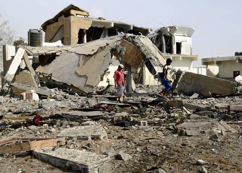 Byer og områder ligger i ruiner etter seks måneder med saudiarabiske luftangrep i Jemen. FOTO: NTB SCANPIX