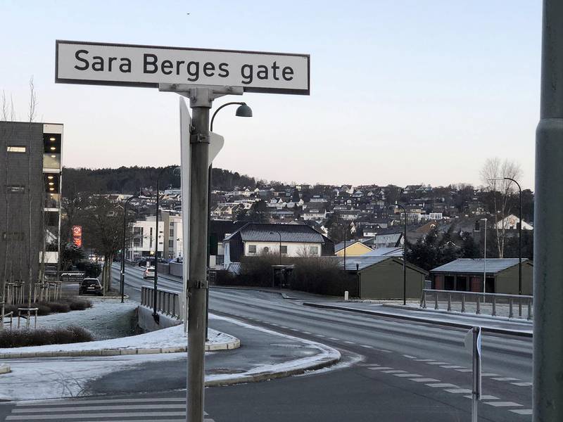 Sara Berge var en effektiv, men nådeløs forsorgsinspektør i Stavanger på 1920- og 1930-tallet. I 2017 ble det diskutert om gaten på Hinna hun har fått oppkalt etter seg, skulle få nytt navn.