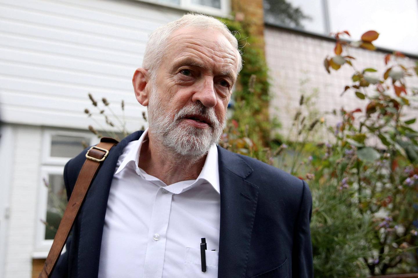 VALG ELLER IKKE: Jeremy Corbyn ønsker et nytt valg, men ikke uten at det er garantert at en «no deal» er utelukket. FOTO: NTB SCANPIX
