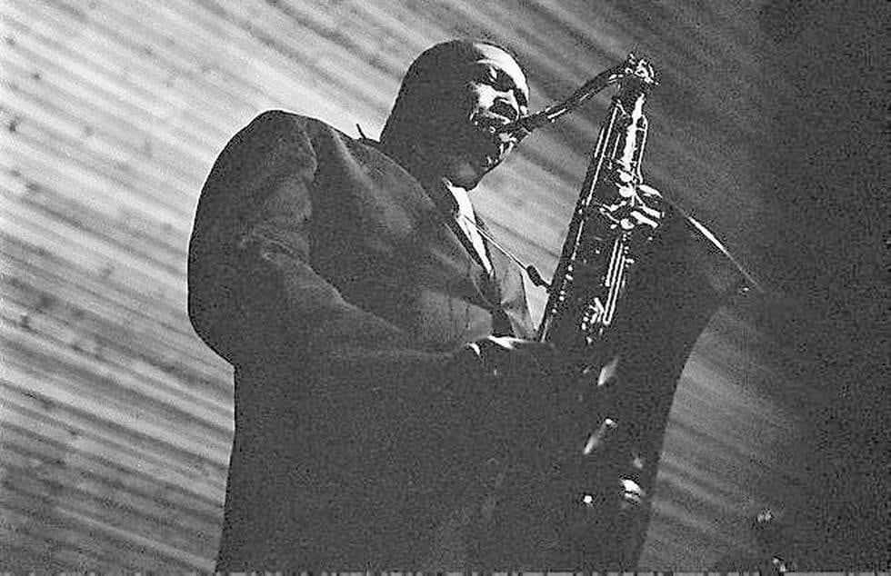 Eit eineståande bilete av John Coltrane i Njårdhallen 23. oktober 1963. FOTO: ARNE SCHANCHE ANDRESEN, UTLÅNT AV NORSK JAZZARKIV