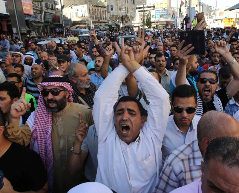 jORDAN: Striden rundt al Aqsa-moskeen førte til gateprotester i flere land. Her fra 15. juli, i den jordanske hovedstaden Amman. foto: AFP/ntb scanpix