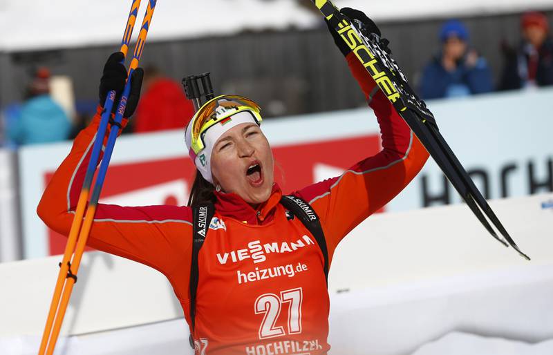 Darja Domratsjeva gikk inn til en overraskende sølvmedalje bare måneder etter at hennes og Ole Einar Bjørndalens datter kom til verden.