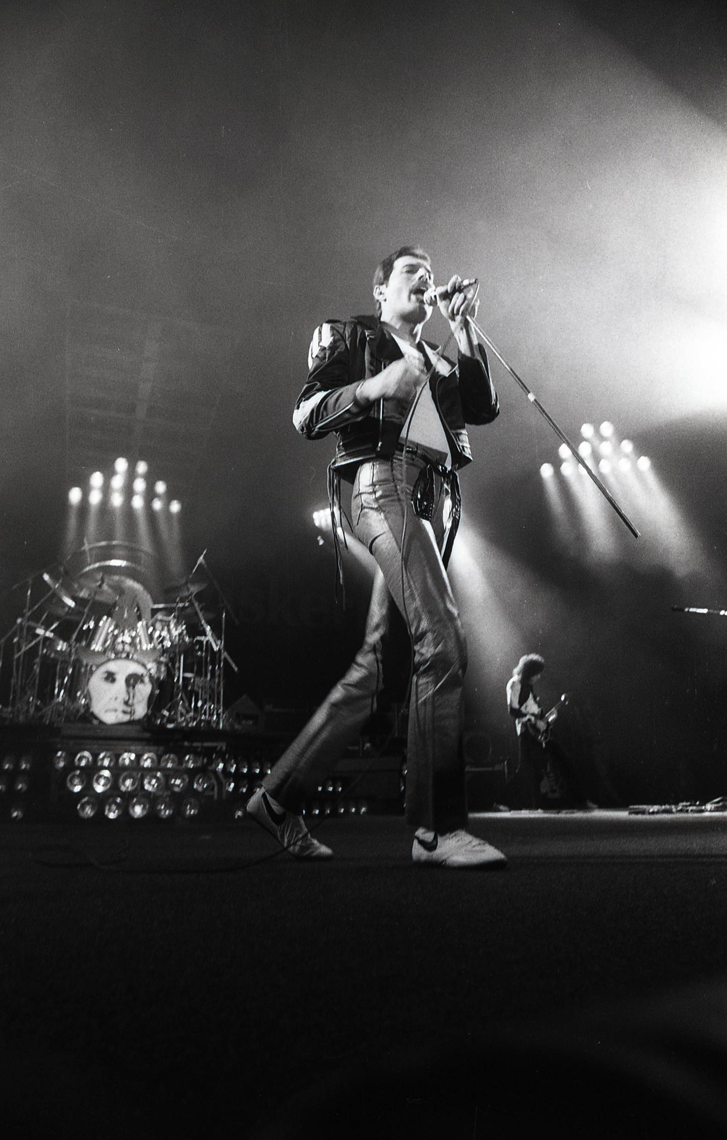 Freddie Mercury med Queen spilte sin eneste konsert i Norge i  Drammenshallen 12. april 1982.